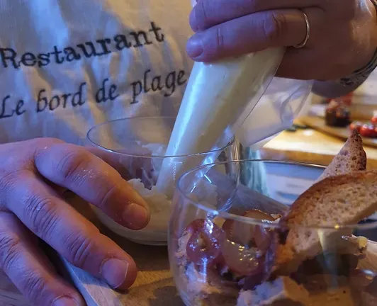 Qui contacter pour une prestation de chef a domicile à Biscarrosse , bassin d'arcachon, la teste de buch, sanguinet, paentis?